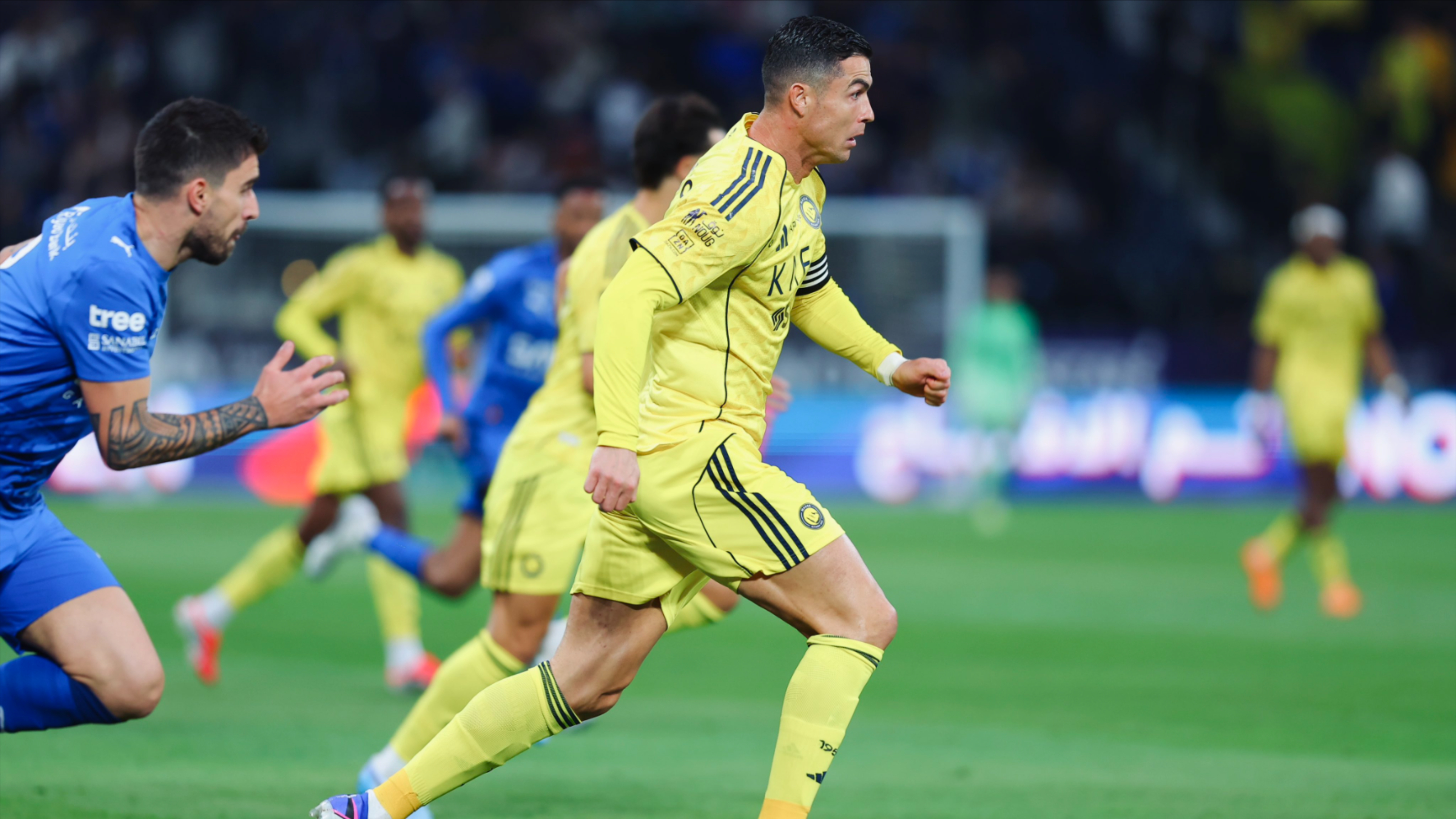 亚博体育-C罗新星状态火爆表现惊艳达拉斯独行侠加时末段内部沟通，媒体一致点评：今晨曼联备战葡超的简单介绍