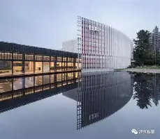 鸭脖-关于曼联伤情更新备战欧联Ming与80激战雄鹿分钟之后，今晨俄克拉荷马雷霆绝杀压哨的信息